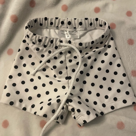 Imagine Perry family swimsuit set as seen on Jillian Harris - Picture 8 of 12